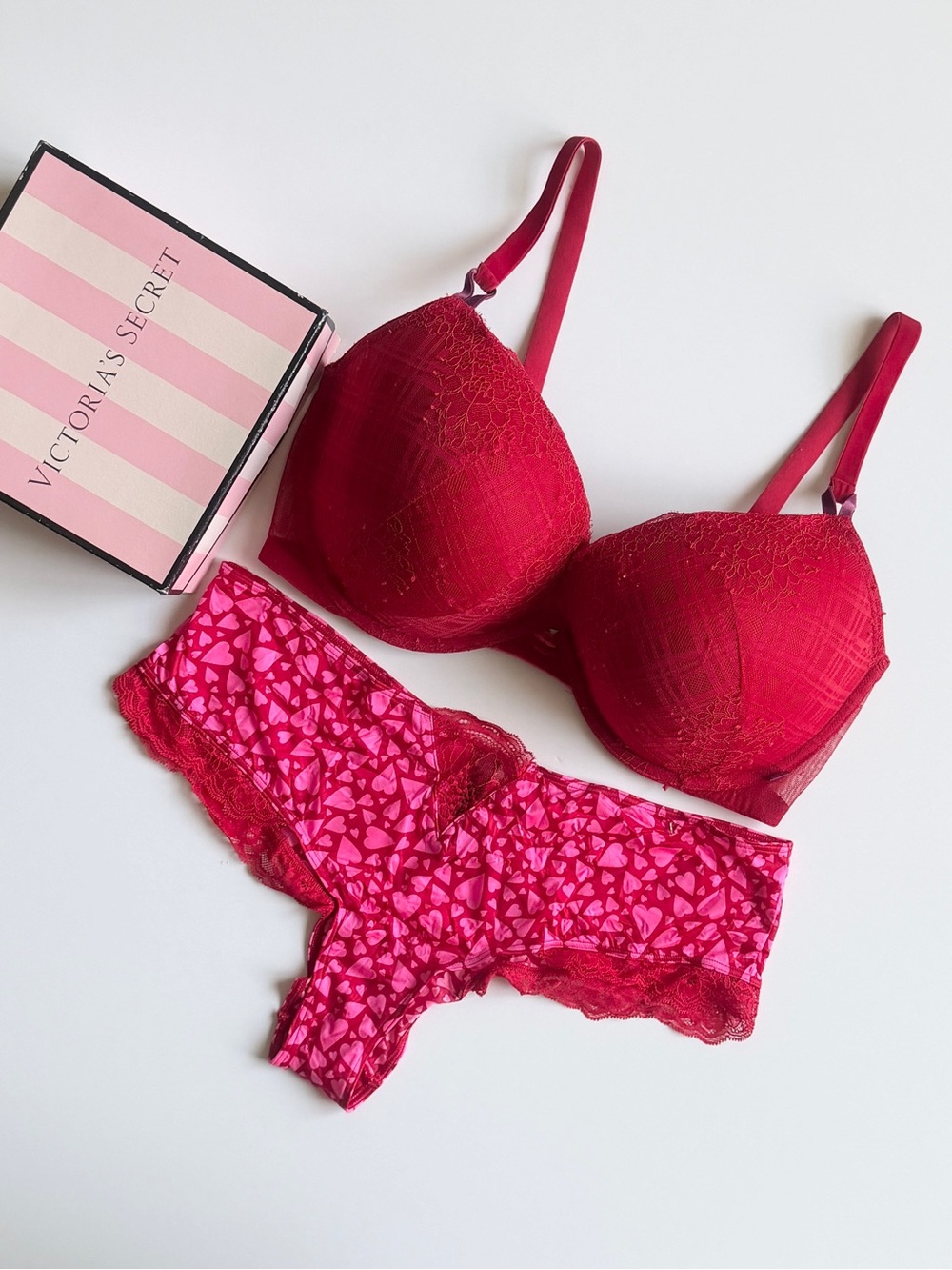 38DDD XXL Victoria’s Secret red bra set heart print cheeky panties